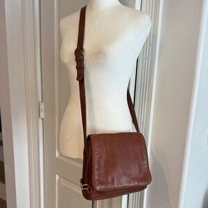 Liz Claiborne vintage brown crossbody messenger flap top bag